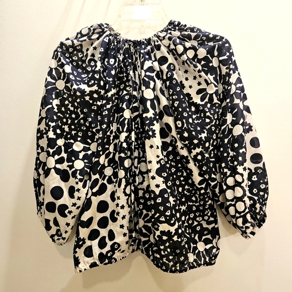 Trina Turk Floral Blouse Silk Blend Size L Navy Blue - Picture 3 of 7